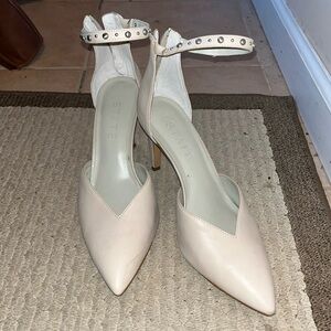 1 State Nude Pumps